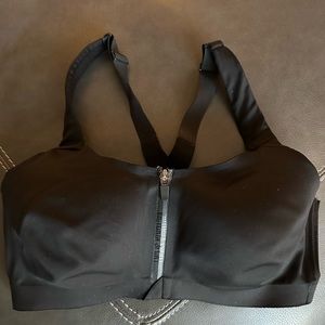 Victoria’s Secret Knockout Sport Bra, Size 36DD, Black, Gently Used.